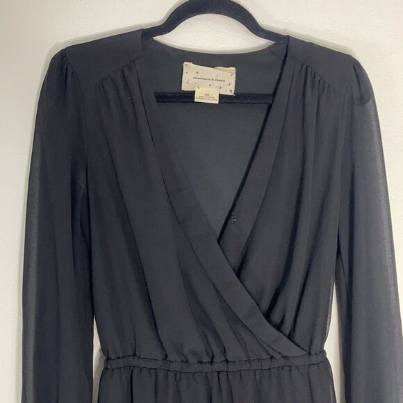 Sleek Black Deep V Tunic Long Sleeve - Picture 10 of 13